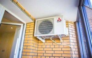 So installieren Sie eine Klimaanlage auf einer Loggia und einem verglasten Balkon: Anweisungen und wertvolle Empfehlungen