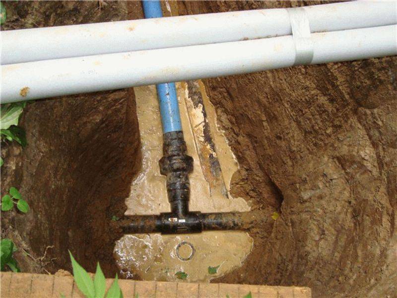 Isolierung für eine Wasserversorgungsleitung: So isolieren Sie in geringer Tiefe im Boden