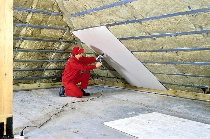 Den Dachboden besser isolieren: Wir wählen die besten Materialien für die Wärmedämmung des Dachbodens