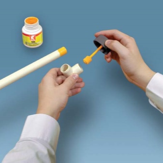 Kleber für PVC-Rohre: Die besten Zusammensetzungen und Gebrauchsanweisungen im Überblick