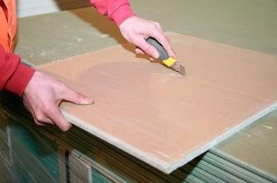 Wie und wie man Trockenbau schneidet: Schneidwerkzeuge + Arbeitsanweisungen