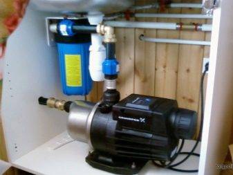 Vandtrykføler i vandforsyningssystemet: detaljer om anvendelse og justering af enheden