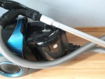 Überprüfung des Samsung SW17H9071H Staubsaugers mit Aquafilter: ein dreifacher Schlag gegen die Umweltverschmutzung