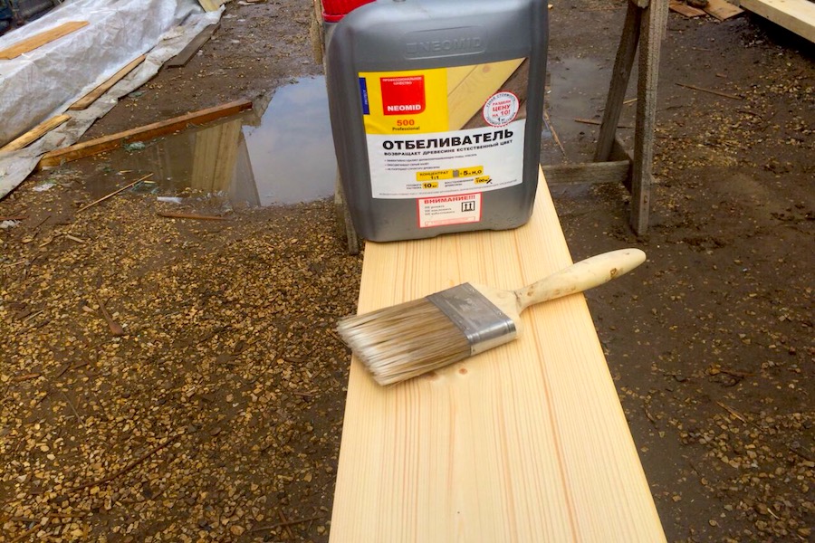 Wie man Schimmel in einem Holzhaus loswird