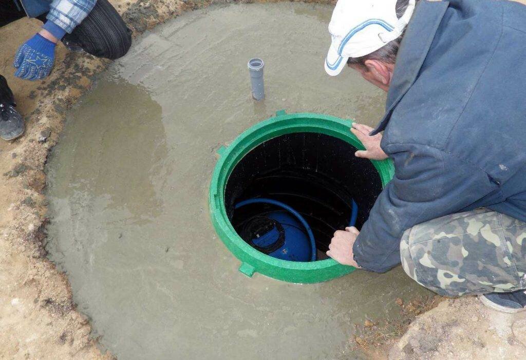 Anordnung eines Brunnens für Wasser: Wie man einen Brunnen auf dem Land mit eigenen Händen ausstattet