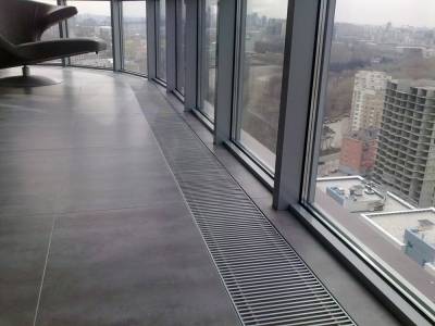 Wasser-Fußbodenheizungskonvektoren: Arten, Merkmale der Installation und Anordnung