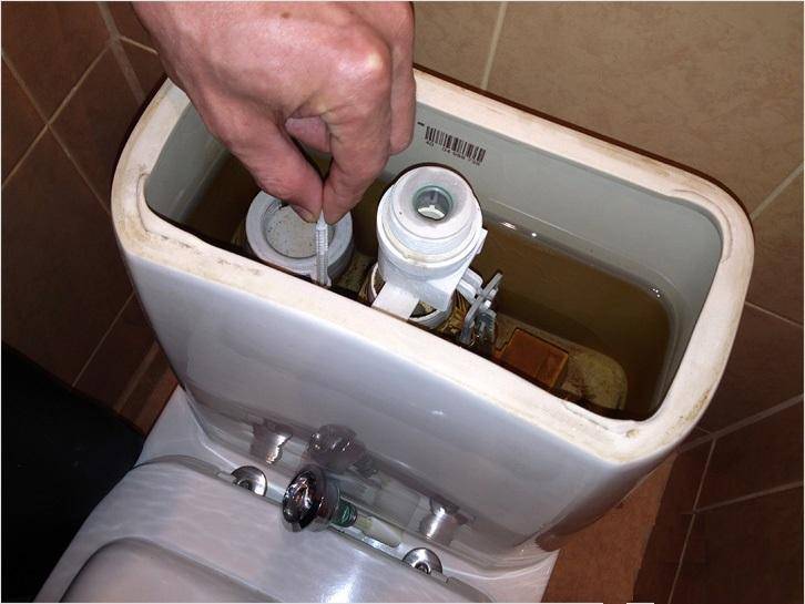 Kondenswasser auf der Toilettenschüssel: 4 Möglichkeiten, es loszuwerden