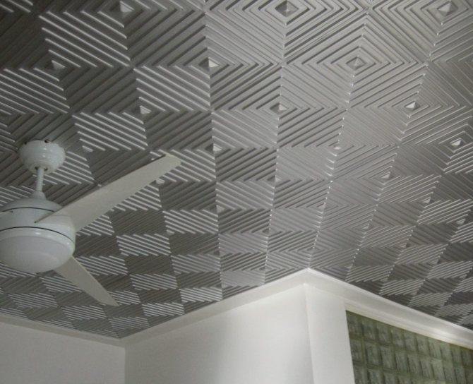 Wie klebt man nahtlose Deckenplatten ohne Nähte?