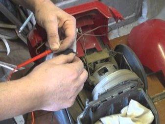 Kompressoren og støvsugeren repareres af dine egne hænder.