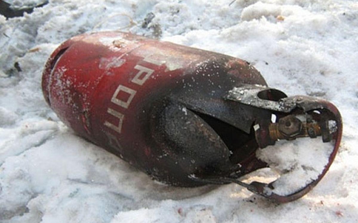 Ursachen für Explosionen von Gasflaschen in einem Auto und zu Hause beim Spannen der Decke