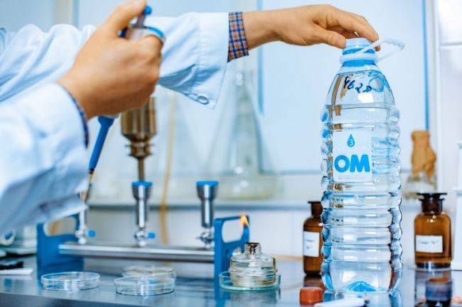 Warum ist es notwendig, Wasser aus einem Brunnen zu analysieren, wie geht das?