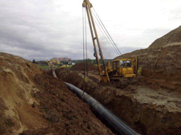 Polyethylenrohre für eine Gasleitung: Arten und Besonderheiten der Verlegung von Polyethylenleitungen