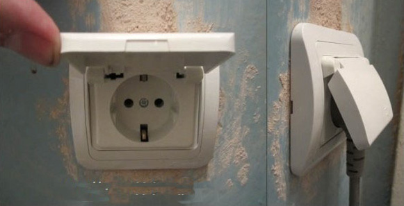Installation af en stikkontakt til en vaskemaskine i badeværelset: en oversigt over arbejdsteknologien