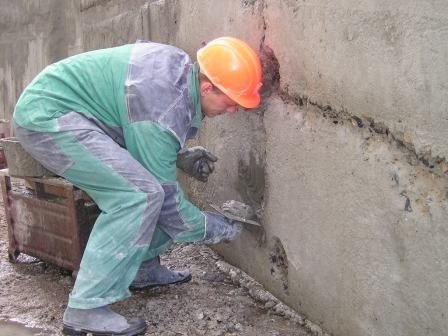 Behandling af revner i beton - indsprøjtning