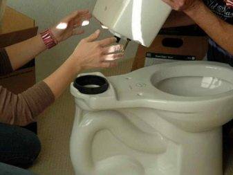 Toiletcisterne: Sådan fungerer afløbssystemet i toiletcisternen