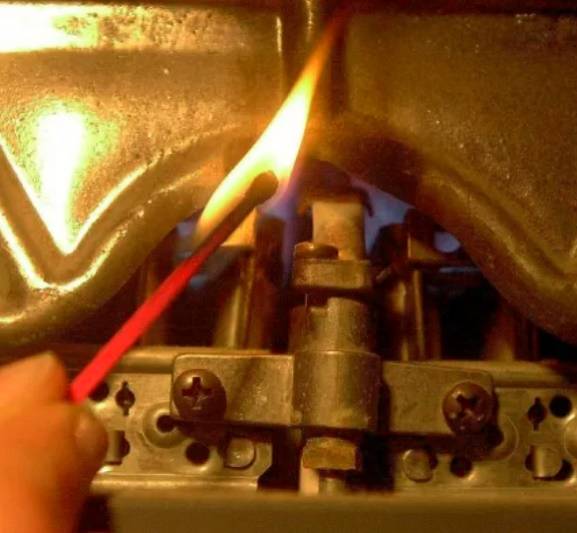 Warum der Gasherd die Flamme nicht hält, der Backofen ausgeht und der Brenner ausgeht: Ursachen und Reparaturtipps im Überblick