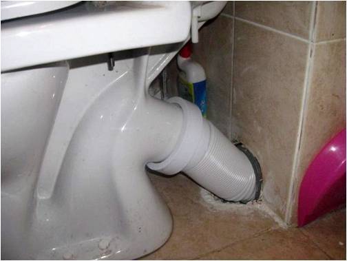 So wechseln Sie die Toilette mit Ihren eigenen Händen: Demontieren Sie die alte und ersetzen Sie sie durch eine neue