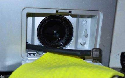 Sådan åbner du vaskemaskinen, når den er blokeret: en guide til at reparere den