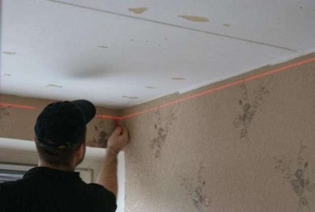 Abgehängte Decke, wie es geht: Arbeitsanweisungen + Berechnung der erforderlichen Materialien