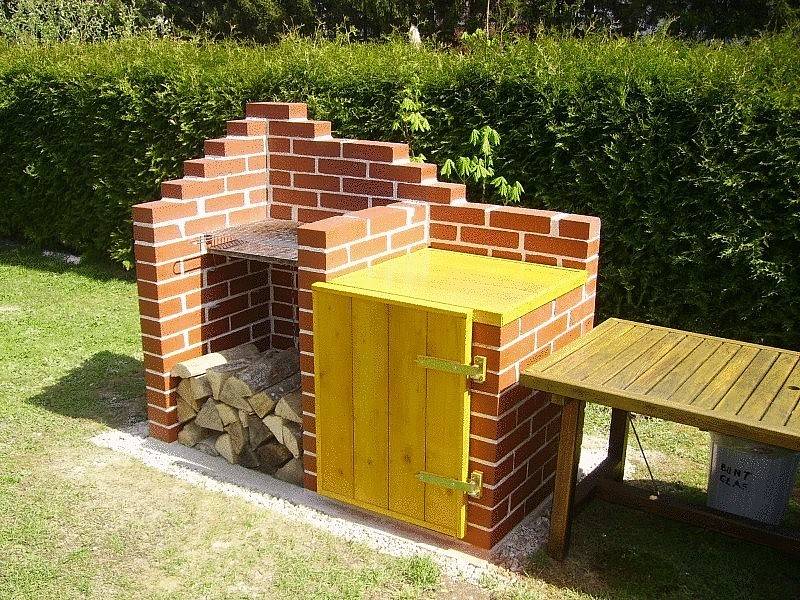 Ein gemauerter Grill ist eine originelle Ergänzung zu einem gemütlichen Bereich! +88 Fotos