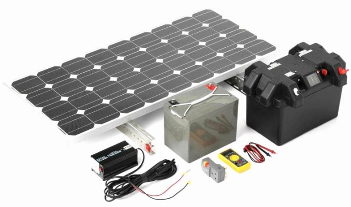 Tilslutningsdiagram for solpaneler: til controlleren, til batteriet og servicerede systemer