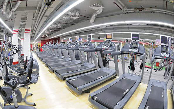 Die Luftaustauschrate im Fitnessstudio: die Regeln für die Anordnung der Belüftung im Fitnessstudio