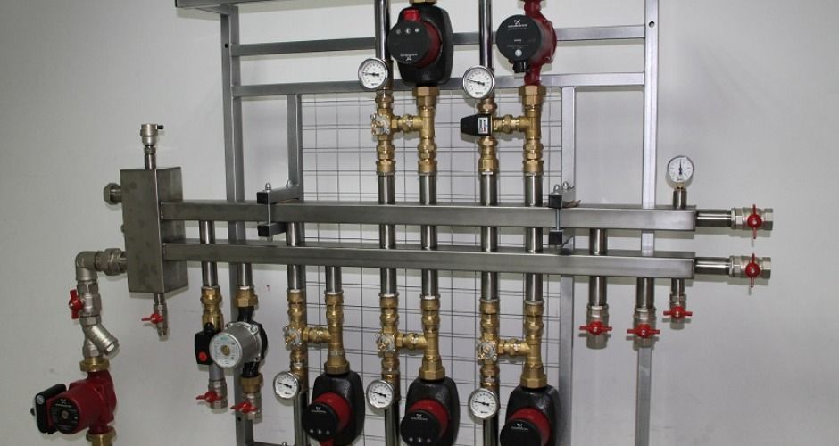 Heizungsverteiler zum Selbermachen: Diagramme, Montagenuancen
