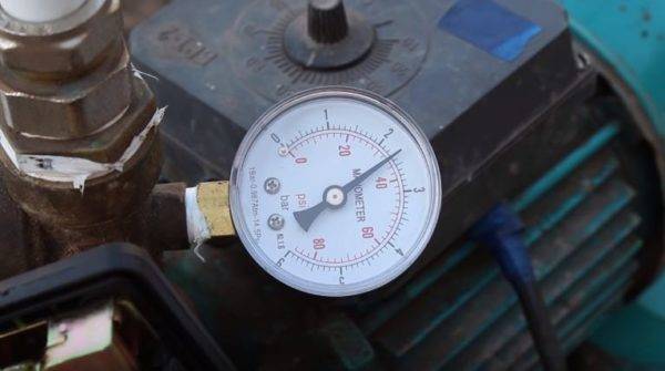 So stellen Sie die Pumpstation mit Ihren eigenen Händen ein