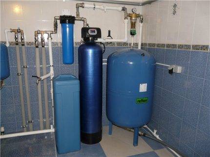 Hydroakkumulatorer til vandforsyning: princippet om drift, typer, hvordan man vælger den rigtige