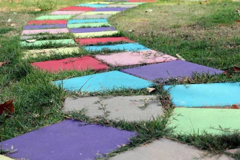 Form zum Selbermachen für Gehwegplatten – Tipps zur Herstellung