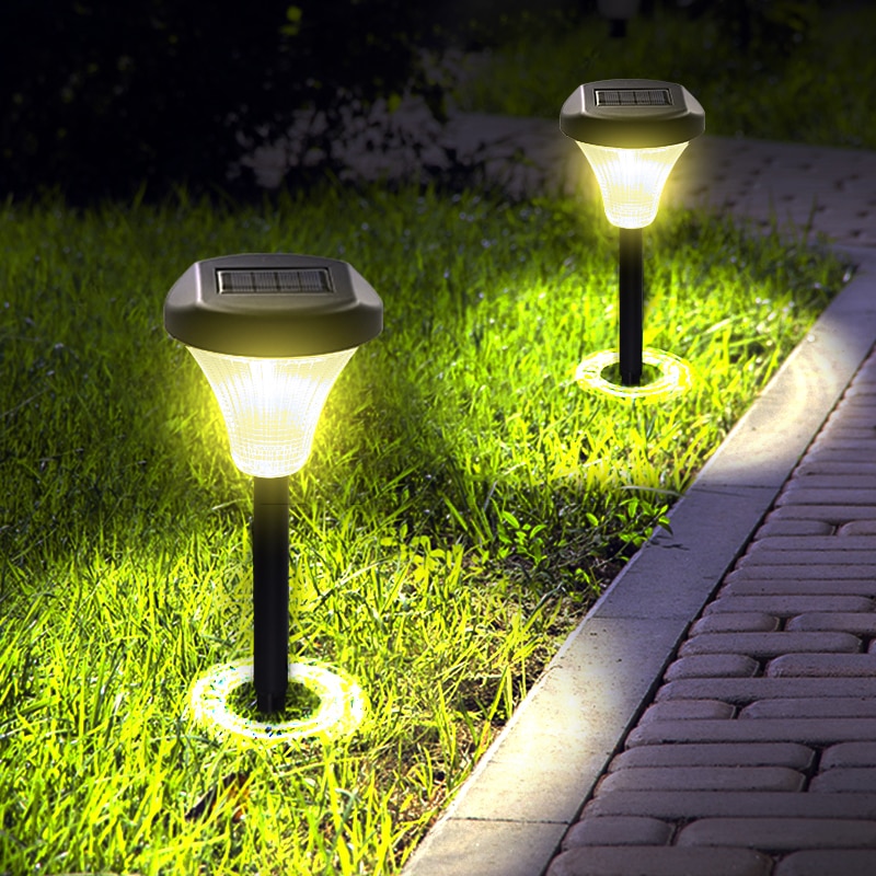 Solar-Photovoltaik-Anlagen auf den Straßen der Stadt