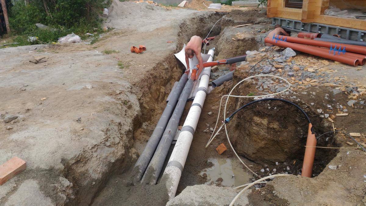 Welche Rohre eignen sich am besten für die Installation in einer Wohnung, Wasserleitungen für die Warm- und Kaltwasserversorgung, die Auswahl der richtigen Rohre, woraus sie bestehen