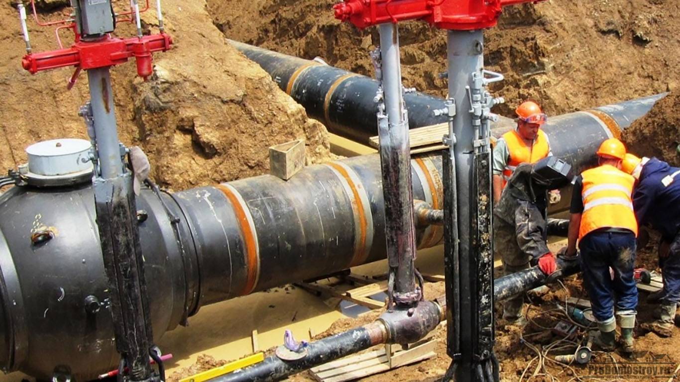 Entfernung von der Gasleitung zum Abwasserbrunnen: Normen, Kreuzung von Gas und Abflüssen