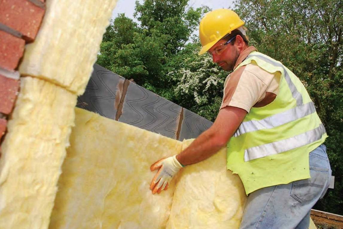 So isolieren Sie ein Haus mit Mineralwolle - Technologie und Regeln der Isolierung