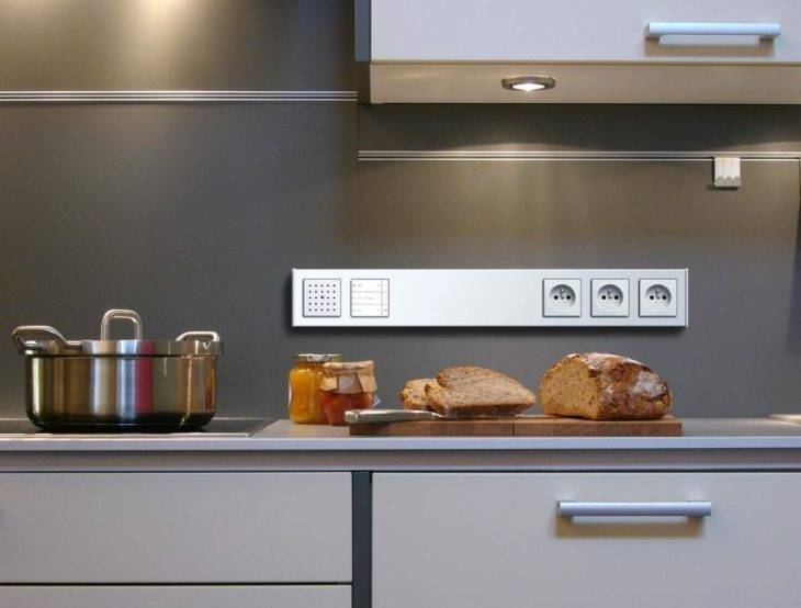 Installation von Steckdosen: So installieren Sie Steckdosen in Beton und Trockenbau