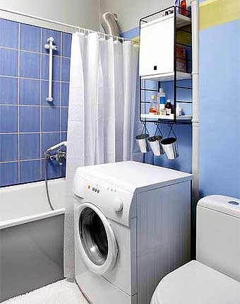 Badewannensanierung mit flüssigem Acryl: Emaille-Reparatur zum Selbermachen