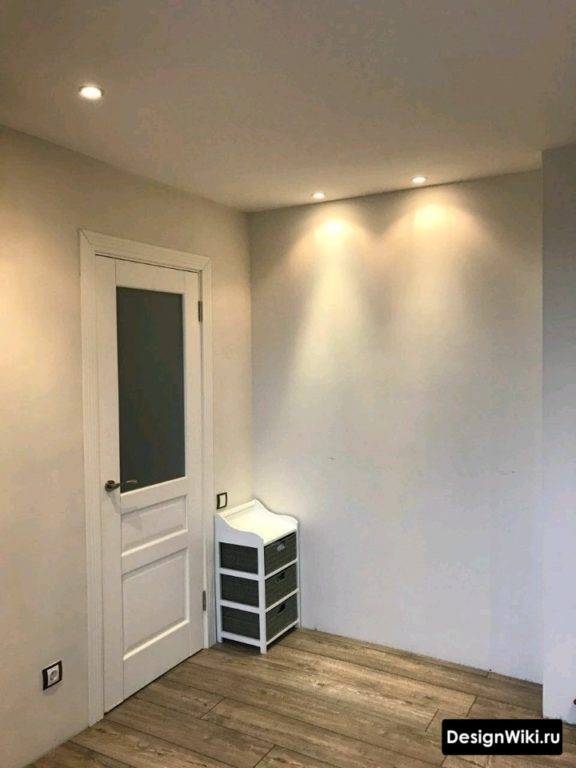 5 Möglichkeiten, erfolgreich Möbel auszuwählen, um den Flur optisch zu vergrößern