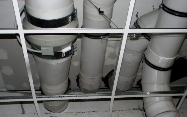 Plastluftkanaler til ventilation: sorter, anbefalinger til valg + regler for at arrangere en ventilationskanal