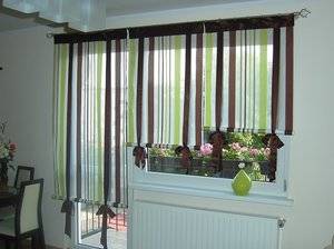Gør-det-selv gardiner til en balkon fra solen: instruktioner til at skabe originale gardiner