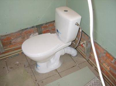 Sådan repareres toiletskål installation: populære nedbrud og rettelser