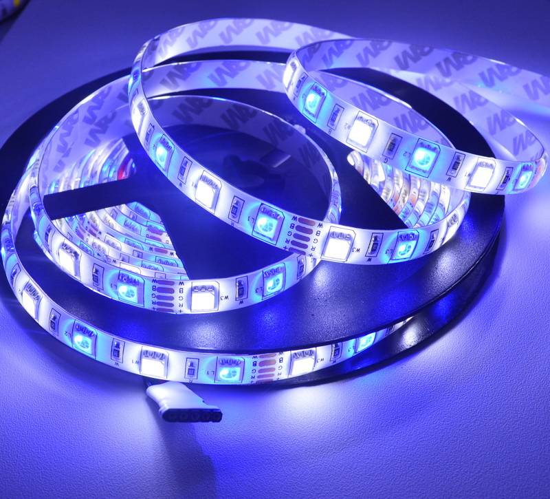 Sådan tilsluttes en LED strip: grundlæggende installations- og tilslutningstrin