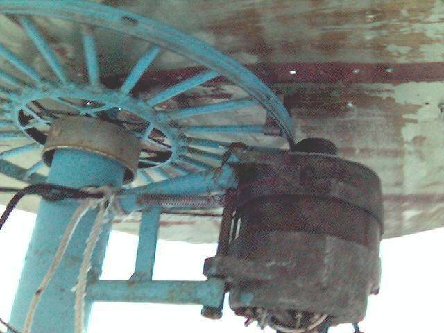 Selbstgebauter Windgenerator, wie man es selbst macht 