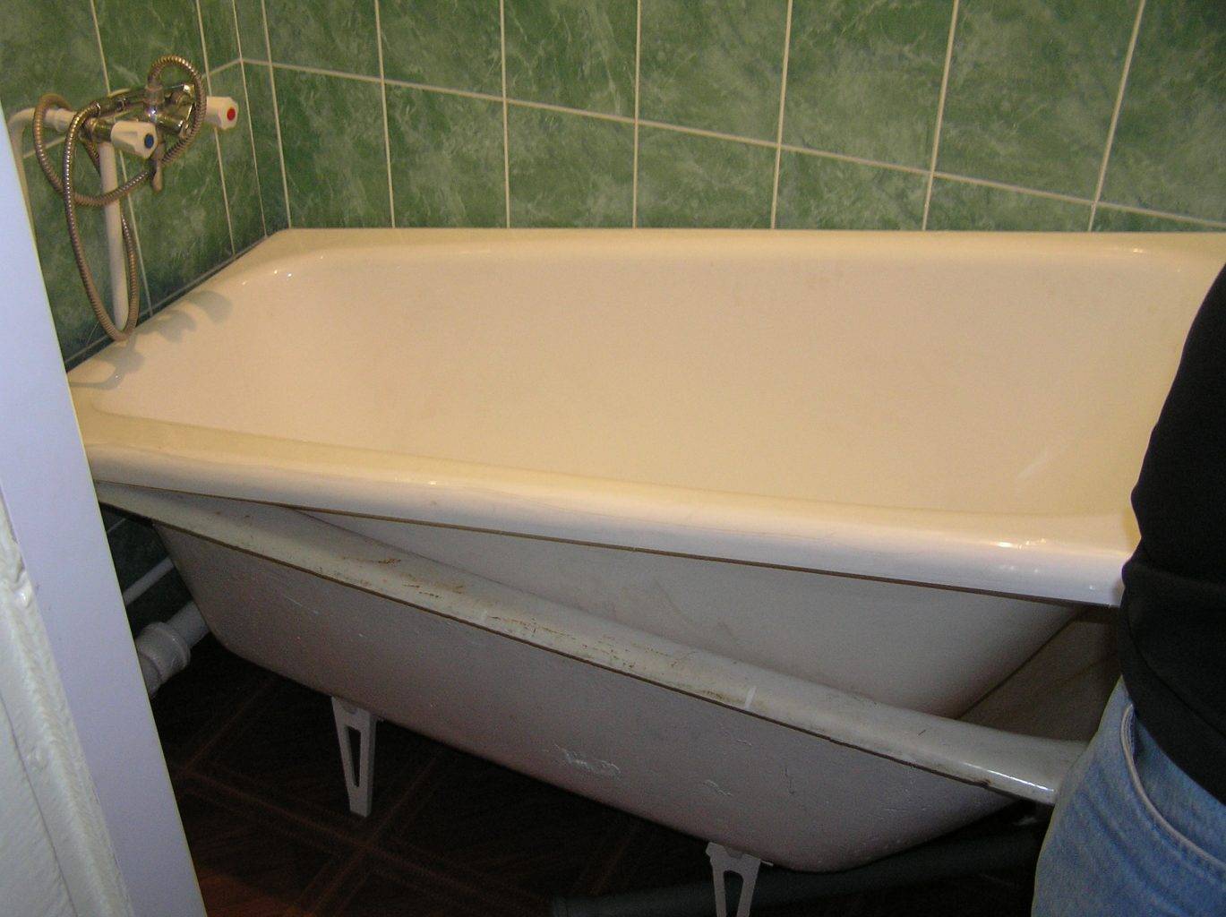 Acryl-Liner (Einsatz) im Badezimmer: Vor- und Nachteile, Installation