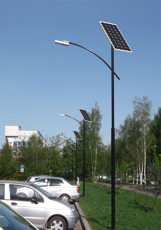 Autonome Solarbeleuchtung auf der Straße, im Hof, auf dem Land