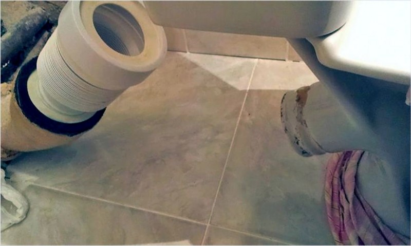 Der Geruch von Abwasser in der Toilette: Ursachen, wie man sie beseitigt