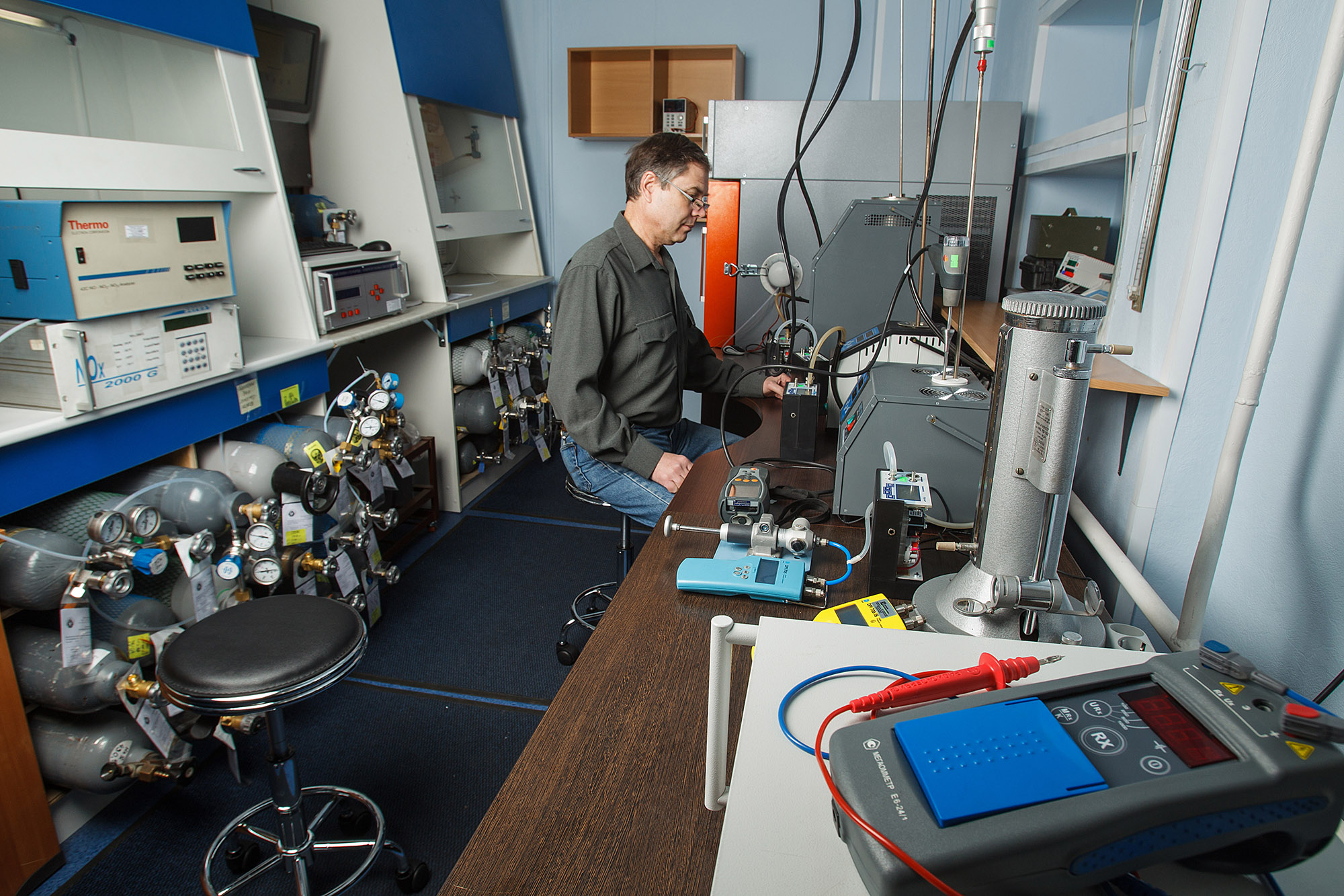 Regeln für die Kalibrierung von Gasanalysatoren: Normen, Anforderungen und Überprüfung von Arbeitsmethoden