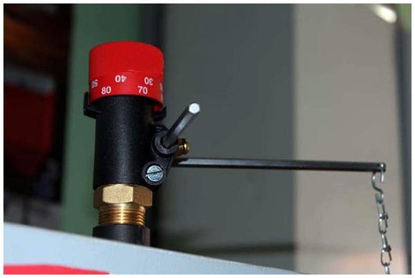Tilslutning af en rumtermostat til en gaskedel: installationsvejledning for termostat