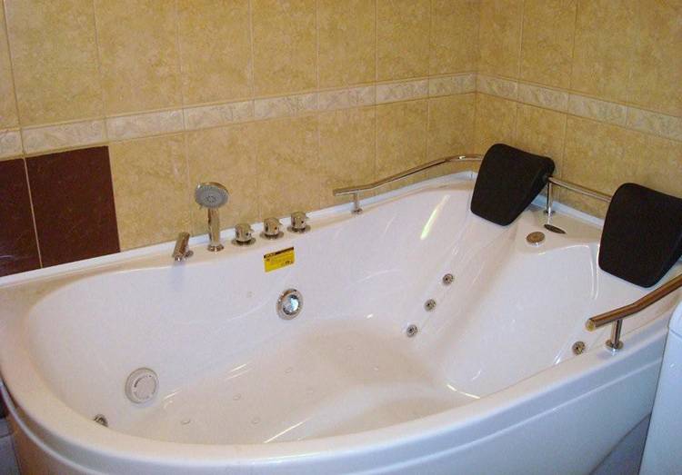 Jacuzzi-Reparatur: Ursachen möglicher Pannen, wie man einen Whirlpool mit eigenen Händen repariert