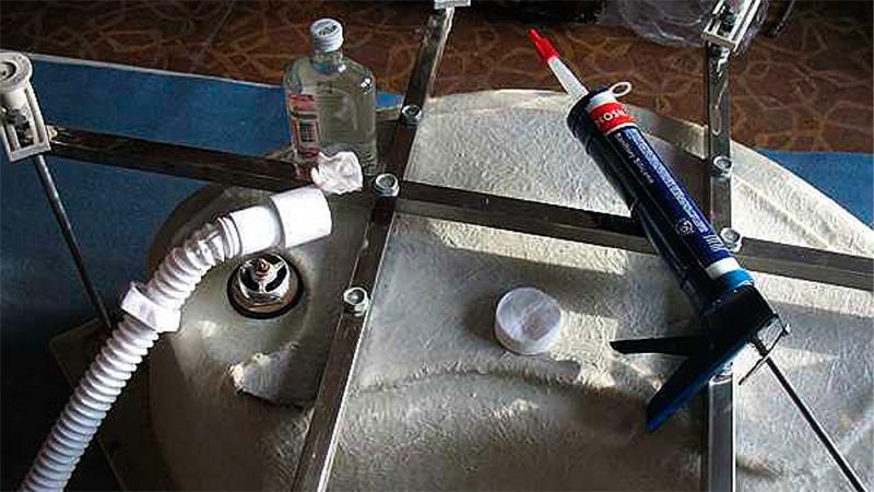 Reparation af brusekabine: Sådan reparerer du populære nedbrud i brusekabinen med dine egne hænder