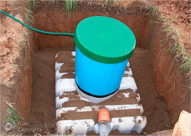 Das Prinzip und Funktionsschema der Klärgrube "Tank" + Installation und Installation dieser Klärgrube mit eigenen Händen